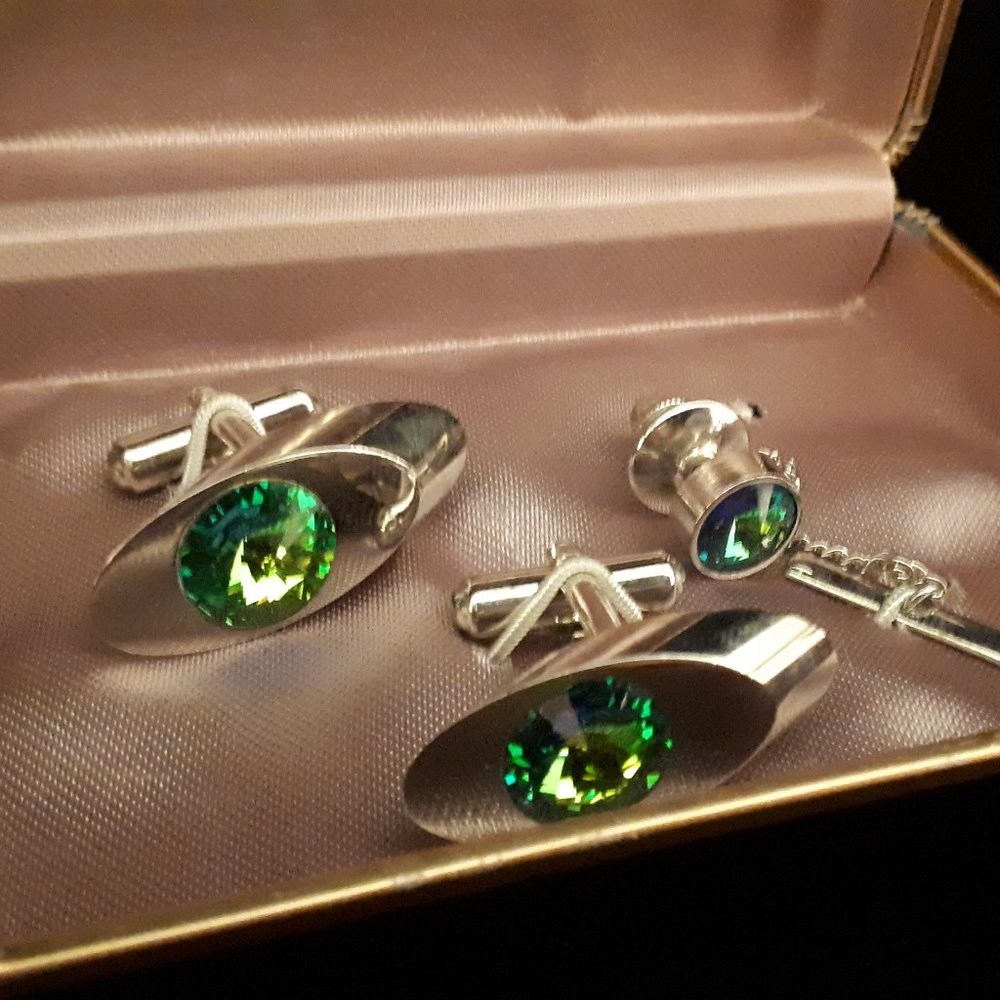 Classic Cufflinks and Tie Pin with Box - Picture 3 of 5